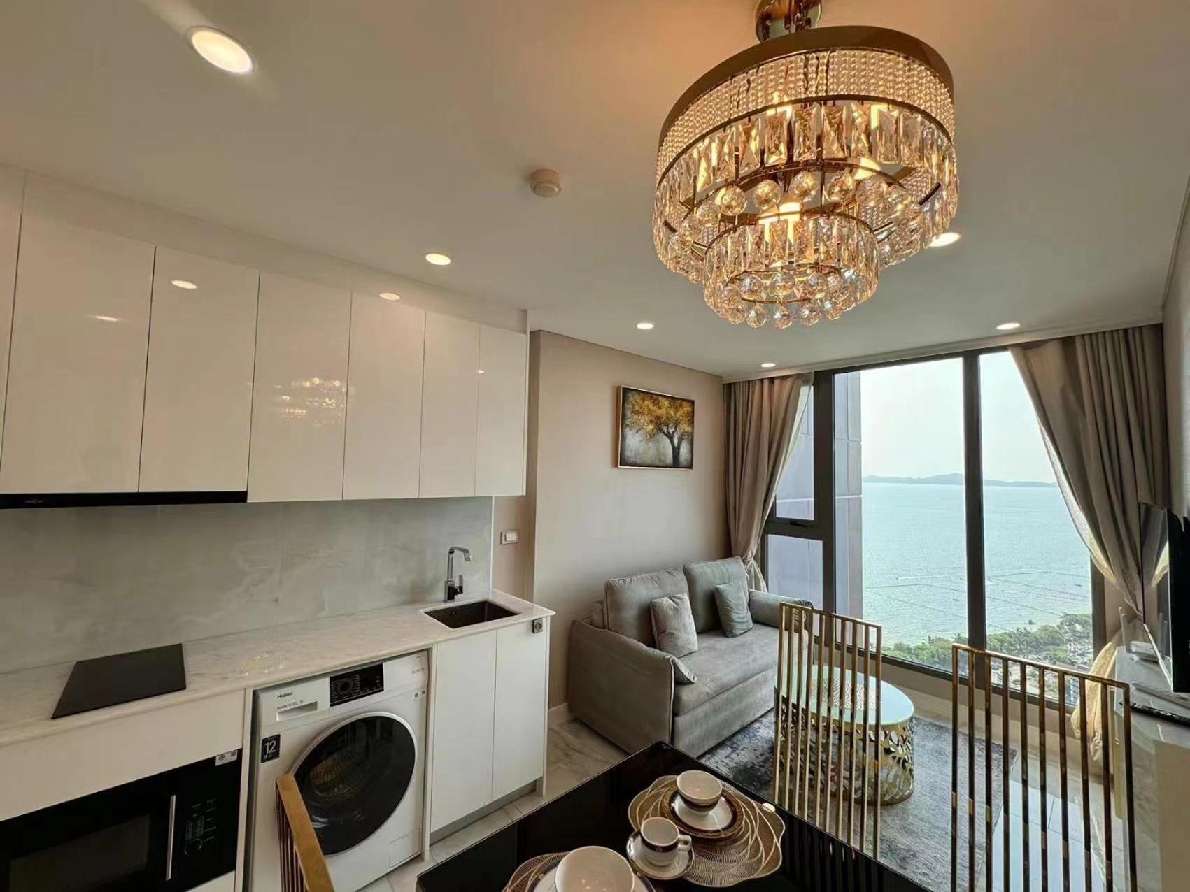 Copacabana Beachfront Luxury Apartment